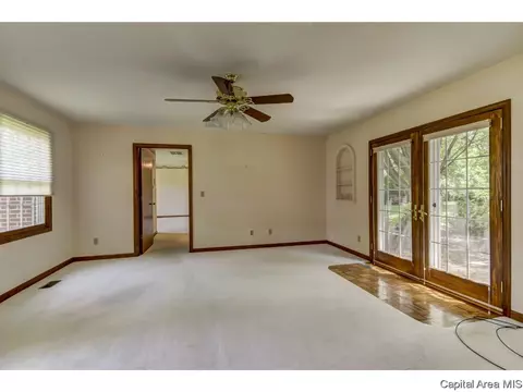 2308 Sylvan Rd, Springfield, IL 62704 photo 8