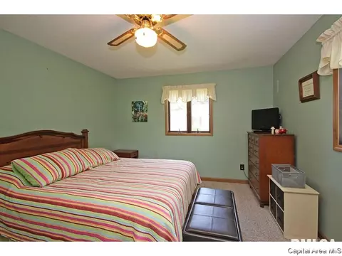 200 Gabbert Rd, Springfield, IL 62707 photo 18