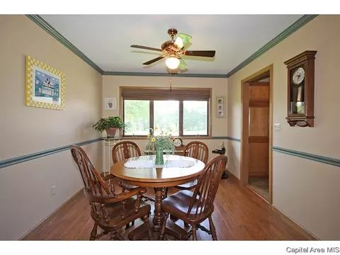 200 Gabbert Rd, Springfield, IL 62707 photo 5