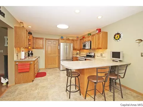 200 Gabbert Rd, Springfield, IL 62707 photo 7