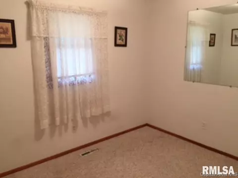 65 Lilac Ln, Springfield, IL 62702 photo 13