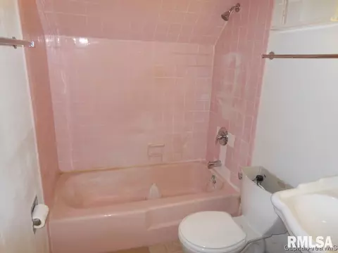 2804 Arlington Dr, Springfield, IL 62704 photo 7