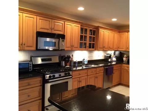 184 Archer Ave, Springfield, IL 62704 photo 2