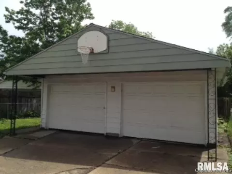 2120 S 11th, Springfield, IL 62703 photo 3