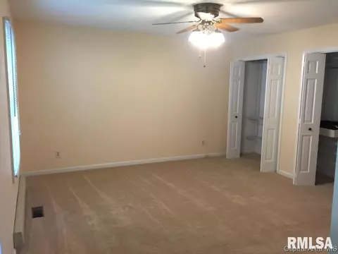 2205 W Road Dr, Springfield, IL 62711 photo 21