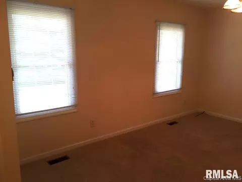 2205 W Road Dr, Springfield, IL 62711 photo 18