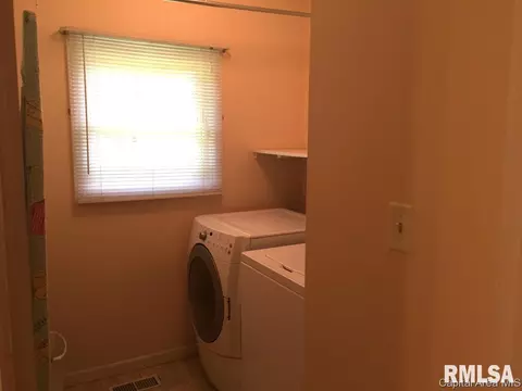 2205 W Road Dr, Springfield, IL 62711 photo 31