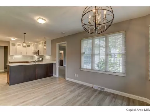 8017 Wilson Ter, Springfield, IL 62712 photo 10