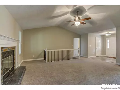 8017 Wilson Ter, Springfield, IL 62712 photo 16