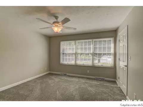 8017 Wilson Ter, Springfield, IL 62712 photo 19