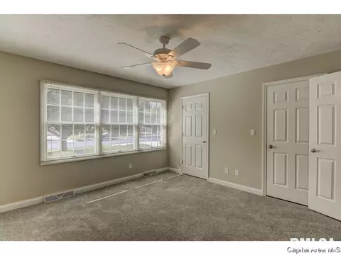 8017 Wilson Ter, Springfield, IL 62712 photo 18