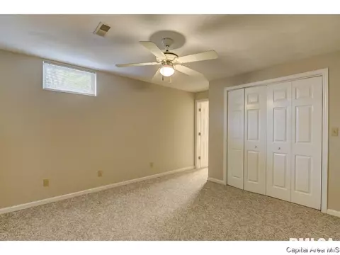 8017 Wilson Ter, Springfield, IL 62712 photo 26