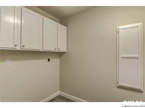 8017 Wilson Ter, Springfield, IL 62712 photo 24