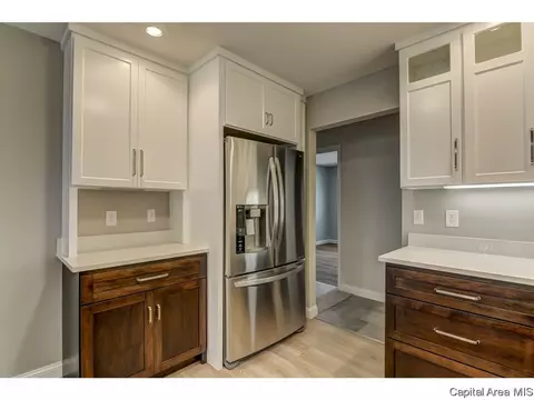 8017 Wilson Ter, Springfield, IL 62712 photo 8