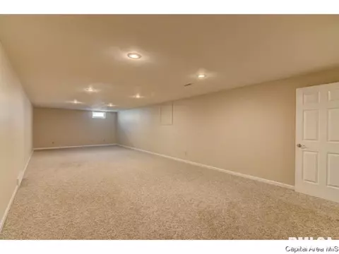 8017 Wilson Ter, Springfield, IL 62712 photo 25