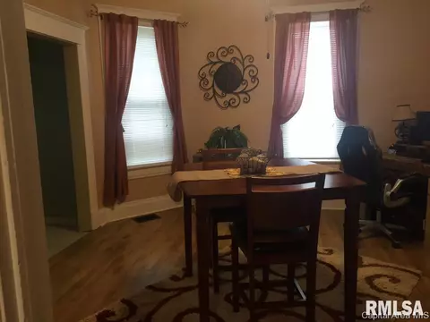 1409 S Pasfield St, Springfield, IL 62704 photo 4