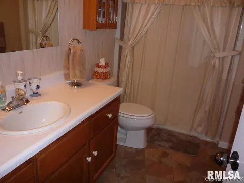 1160 Willowbrook, Springfield, IL 62711 photo 6