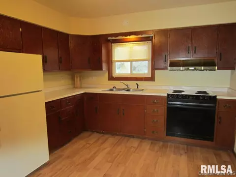 1000 E Sangamon Ave, Springfield, IL 62702 photo 6