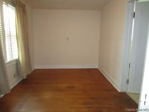 2227 S 13th St, Springfield, IL 62703 photo 7