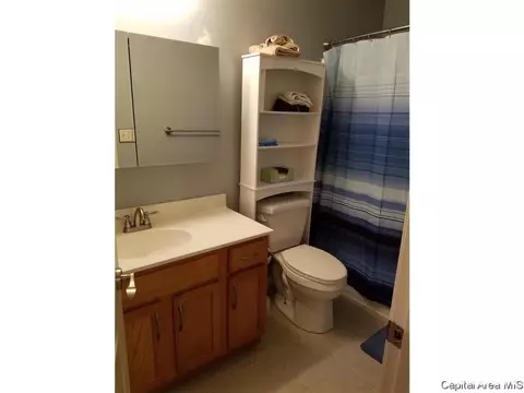 3709 Kerry Blvd, Springfield, IL 62712 photo 5