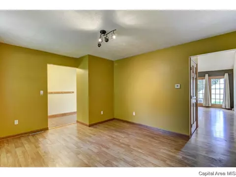 5960 N Lake Rd, Springfield, IL 62711 photo 17