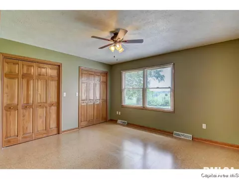 5960 N Lake Rd, Springfield, IL 62711 photo 27