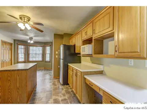 5960 N Lake Rd, Springfield, IL 62711 photo 12