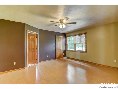5960 N Lake Rd, Springfield, IL 62711 photo 21