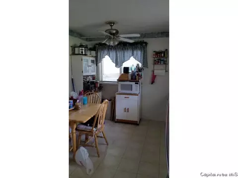 1708 Fairfield, Springfield, IL 62702 photo 3