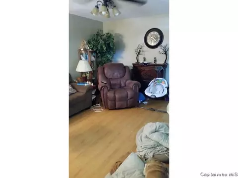 1708 Fairfield, Springfield, IL 62702 photo 2