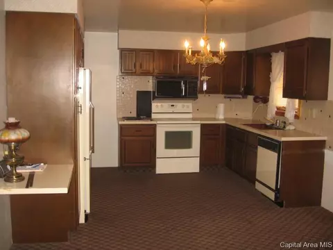 2318 Arrowhead, Springfield, IL 62702 photo 2