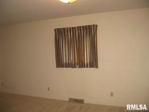 2318 Arrowhead, Springfield, IL 62702 photo 8