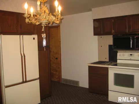 2318 Arrowhead, Springfield, IL 62702 photo 6