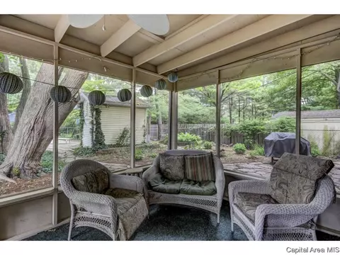 2433 Parkview, Springfield, IL 62704 photo 25