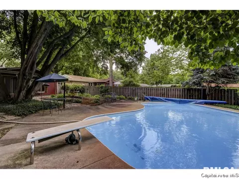 2433 Parkview, Springfield, IL 62704 photo 32