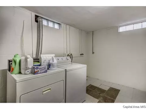 2433 Parkview, Springfield, IL 62704 photo 14