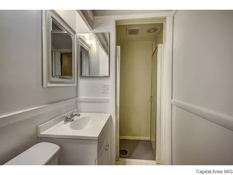 2433 Parkview, Springfield, IL 62704 photo 23
