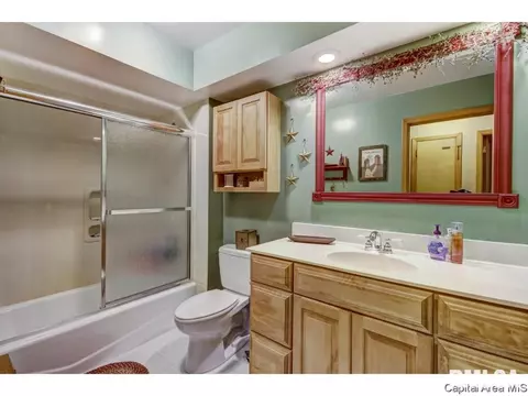 2433 Parkview, Springfield, IL 62704 photo 21