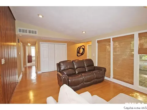 47 Fairview, Springfield, IL 62711 photo 5