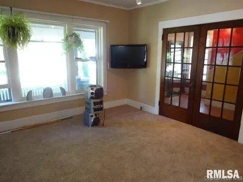 504 S Walnut St, Springfield, IL 62704 photo 7