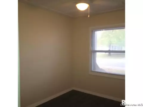 1816 Fairmont Dr, Springfield, IL 62702 photo 4
