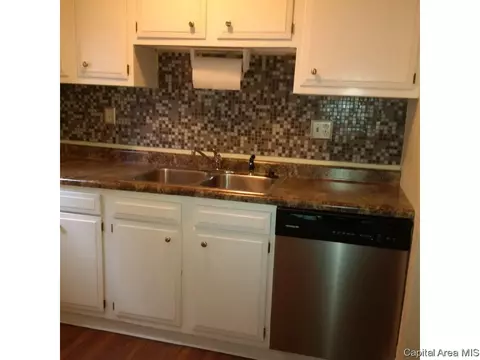 1816 Fairmont Dr, Springfield, IL 62702 photo 13