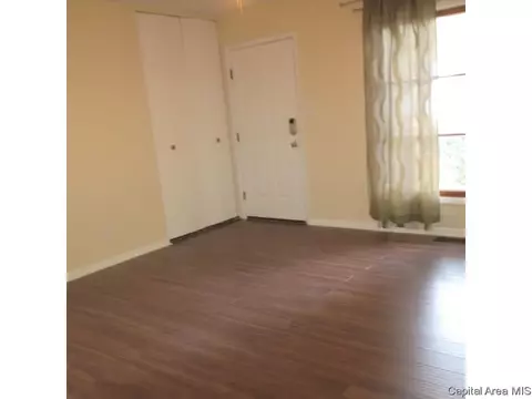 1816 Fairmont Dr, Springfield, IL 62702 photo 3