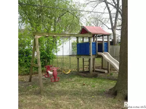 1816 Fairmont Dr, Springfield, IL 62702 photo 15