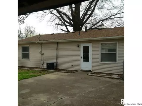 1816 Fairmont Dr, Springfield, IL 62702 photo 16