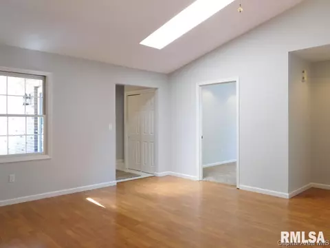 6503 Brent, Springfield, IL 62712 photo 3