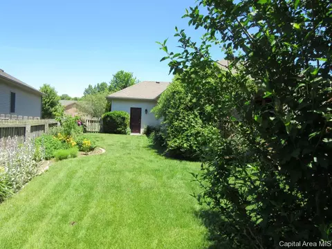 6813 Ninebark Dr, Springfield, IL 62712 photo 10