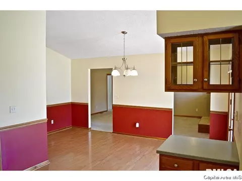 6321 Brent Dr, Springfield, IL 62712 photo 8