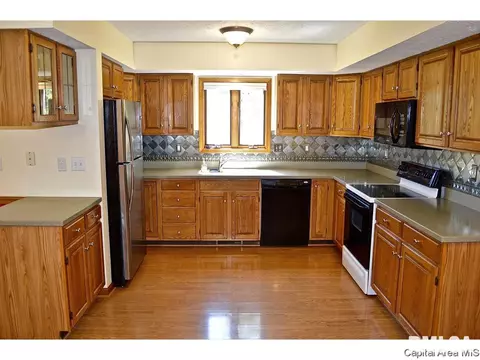 6321 Brent Dr, Springfield, IL 62712 photo 6