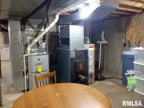607 E 2650 North Rd, Rochester, IL 62563 photo 32